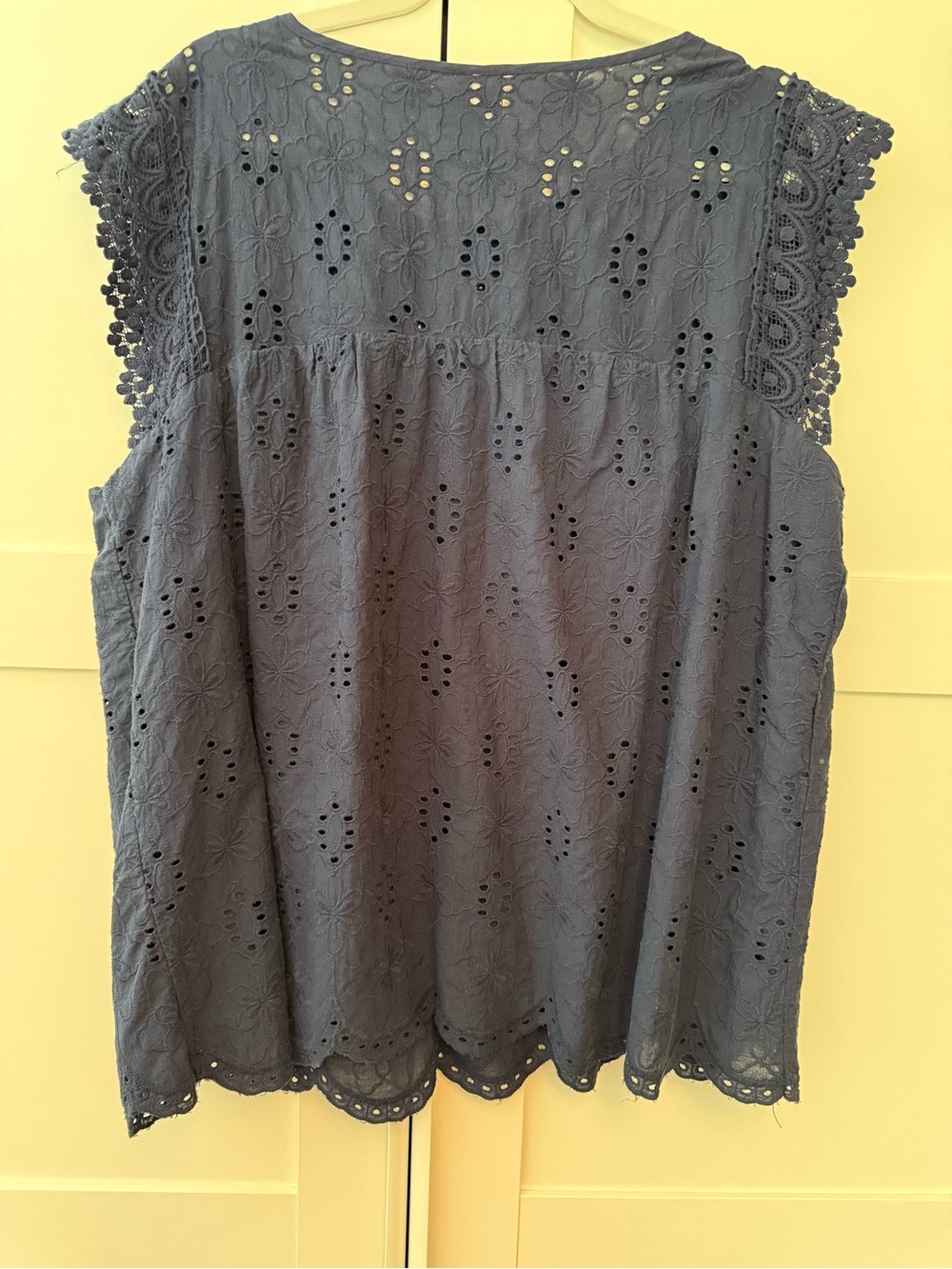 Pair of Navy & White Eyelet Scallop Hem Tops, XL - Picture 9 of 14